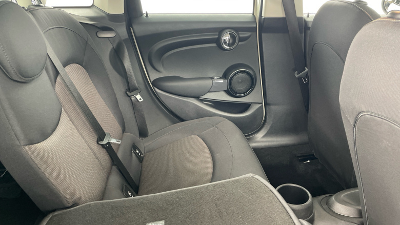 MINI Hatchback 1.5 Cooper Classic II 5dr Petrol Hatchback